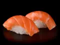 Sushi w upały: Czy surowa ryba jest bezpieczna? Ekspert radzi