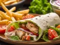 Ile kalorii ma kebab w tortilli z frytkami? Zaskakujące fakty o kaloriach