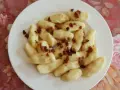 Kopytka z boczkiem, jak u babci! Pyszne ciasto na kopytka przepis babci.