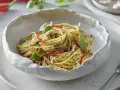 Proste spaghetti z chili – szybki przepis na pyszne danie z czosnkiem