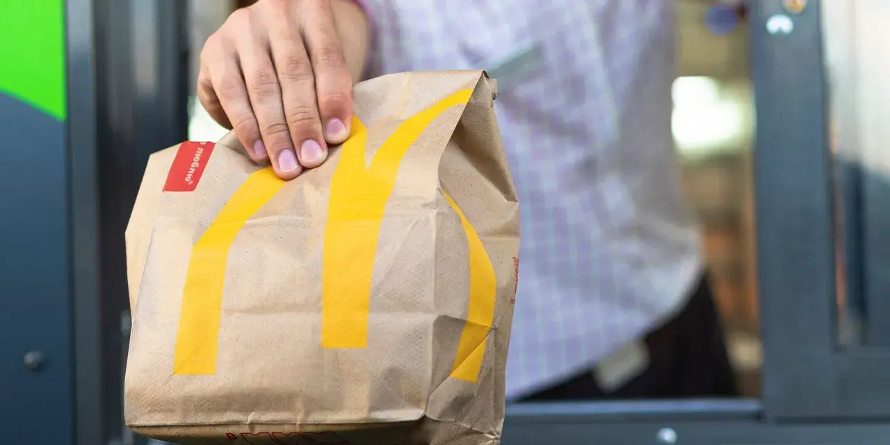 Ile kosztuje burger w McDonald's? Ceny, które zaskoczą każdego