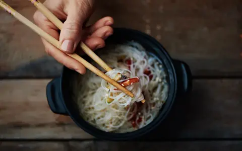 Makaron sojowy: Bez glutenu, niski IG. Czy to Twój nowy hit diety?