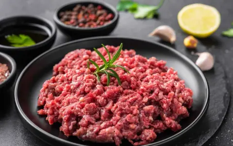 Mięso mielone bez błon? Ochrona maszynki i idealny smak!