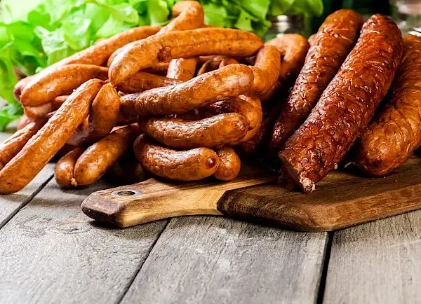 Kiełbasa gotowana kcal - ile kalorii naprawdę ma Twoja kiełbasa?