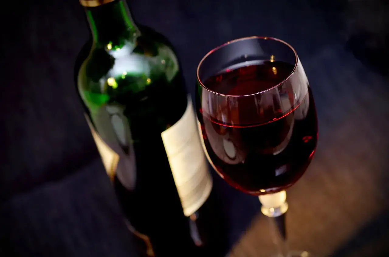 Zdjęcie Jakie wino do cielęciny? Odkryj idealne połączenia smakowe